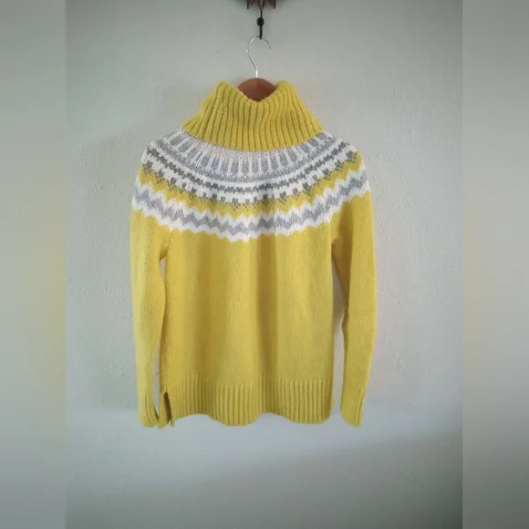 ANN TAYLOR LOFT Yellow Fair Isle Sweater | S - Picture 4 of 7